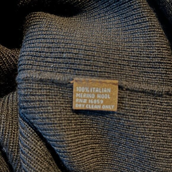 J. McLaughlin Black Italian Merino Wool Ruffle Sleeve Sweater Size S EUC - Picture 8 of 8